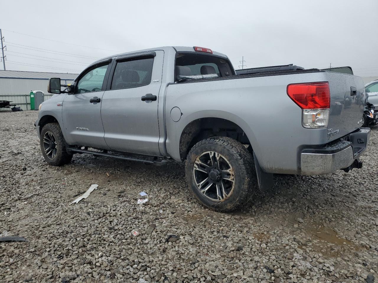 Photo 1 VIN: 5TFDW5F18AX102586 - TOYOTA TUNDRA 