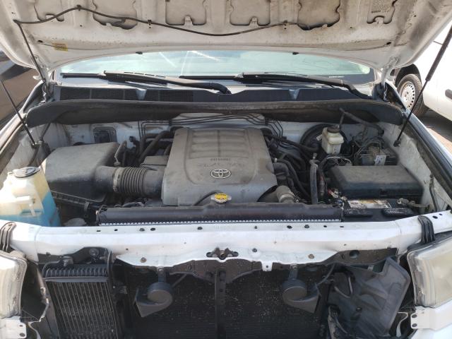 Photo 6 VIN: 5TFDW5F18AX106444 - TOYOTA TUNDRA CRE 