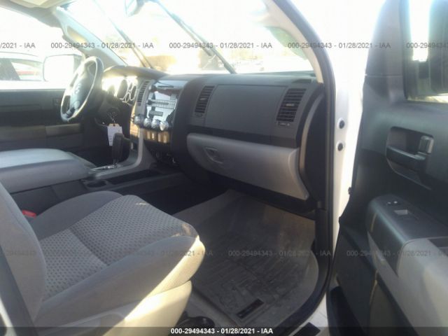 Photo 4 VIN: 5TFDW5F18BX201443 - TOYOTA TUNDRA 4WD TRUCK 