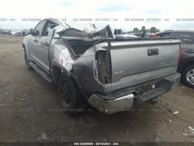 Photo 2 VIN: 5TFDW5F18FX464201 - TOYOTA TUNDRA 4WD TRUCK 