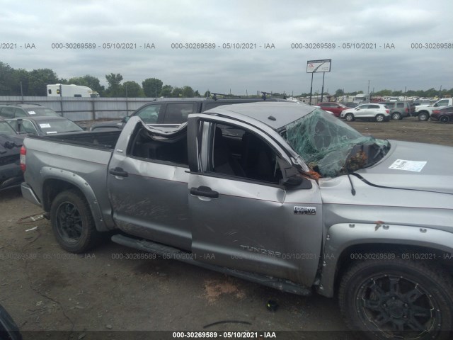 Photo 5 VIN: 5TFDW5F18FX464201 - TOYOTA TUNDRA 4WD TRUCK 