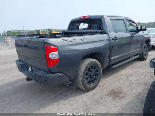 Photo 3 VIN: 5TFDW5F18GX521000 - TOYOTA TUNDRA 