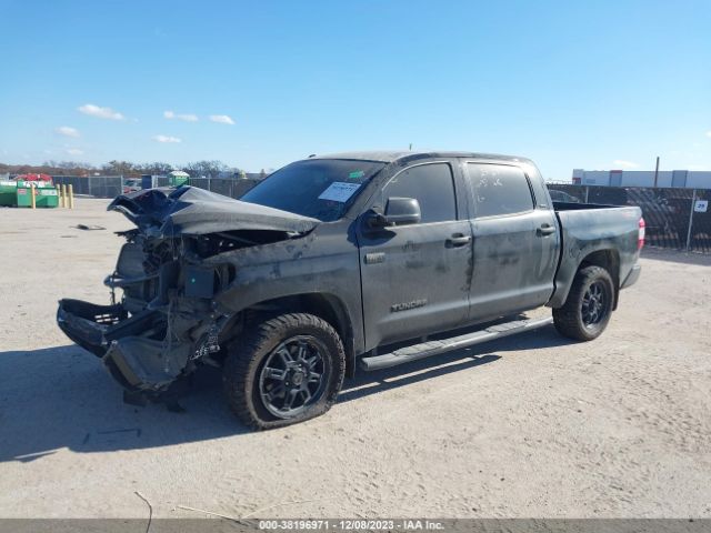 Photo 1 VIN: 5TFDW5F18GX546544 - TOYOTA TUNDRA 