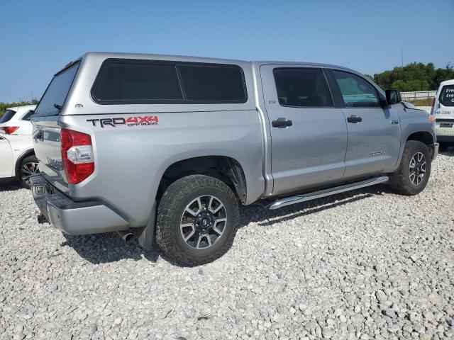 Photo 2 VIN: 5TFDW5F18GX558337 - TOYOTA TUNDRA CRE 