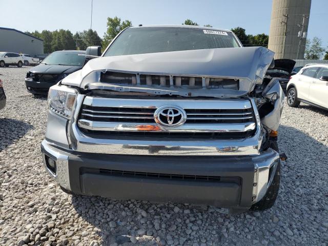 Photo 4 VIN: 5TFDW5F18GX558337 - TOYOTA TUNDRA CRE 