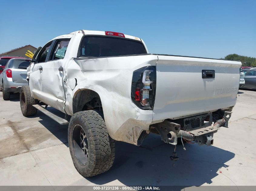 Photo 2 VIN: 5TFDW5F18GX567555 - TOYOTA TUNDRA 