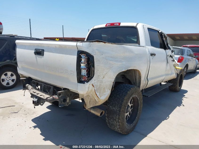 Photo 3 VIN: 5TFDW5F18GX567555 - TOYOTA TUNDRA 