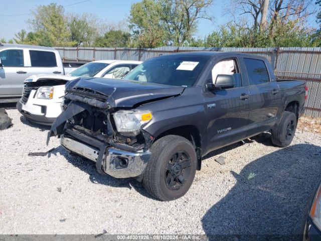 Photo 1 VIN: 5TFDW5F18HX607666 - TOYOTA TUNDRA 