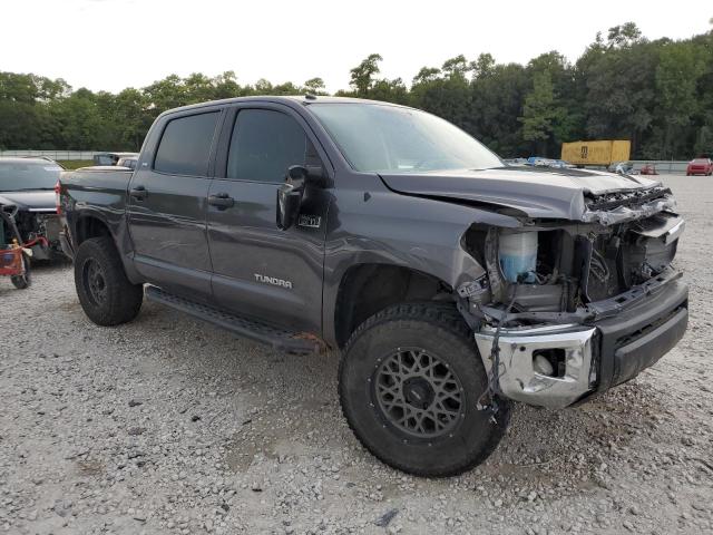 Photo 3 VIN: 5TFDW5F18HX640165 - TOYOTA TUNDRA 