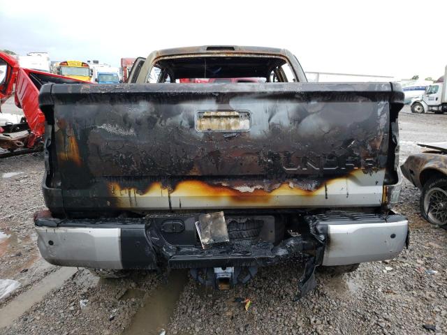 Photo 5 VIN: 5TFDW5F18HX645981 - TOYOTA TUNDRA 