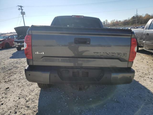 Photo 5 VIN: 5TFDW5F18HX661274 - TOYOTA TUNDRA CRE 