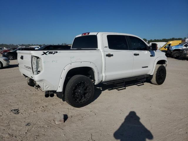 Photo 2 VIN: 5TFDW5F18HX666197 - TOYOTA TUNDRA CRE 