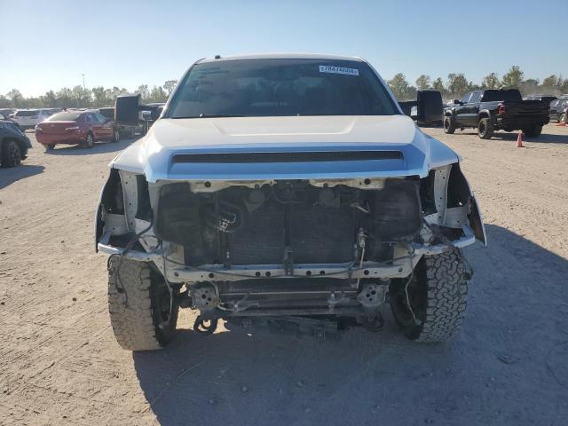 Photo 4 VIN: 5TFDW5F18HX666197 - TOYOTA TUNDRA CRE 