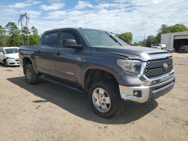 Photo 3 VIN: 5TFDW5F18JX719728 - TOYOTA TUNDRA 