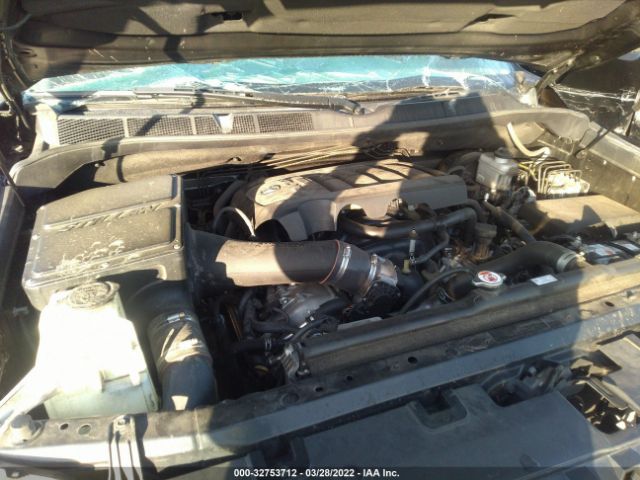 Photo 9 VIN: 5TFDW5F18JX742345 - TOYOTA TUNDRA 4WD 