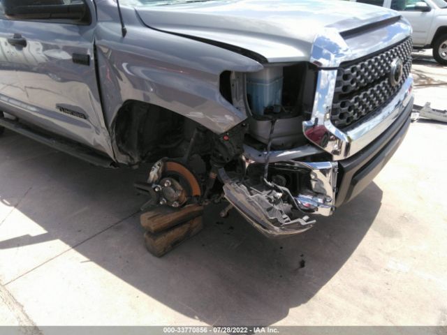 Photo 5 VIN: 5TFDW5F18KX805803 - TOYOTA TUNDRA 4WD 