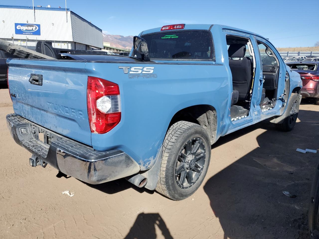 Photo 2 VIN: 5TFDW5F18KX818079 - TOYOTA TUNDRA 