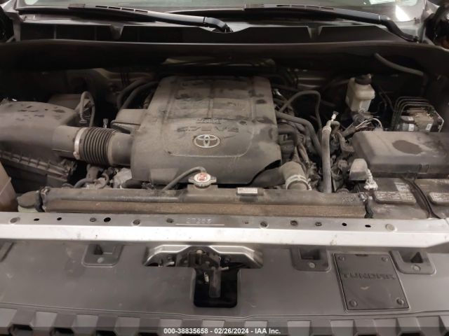 Photo 9 VIN: 5TFDW5F18KX829664 - TOYOTA TUNDRA 