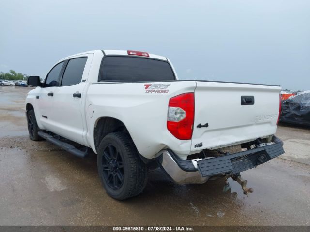 Photo 5 VIN: 5TFDW5F18KX850272 - TOYOTA TUNDRA 