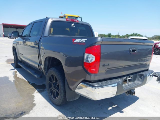 Photo 2 VIN: 5TFDW5F18KX866021 - TOYOTA TUNDRA 