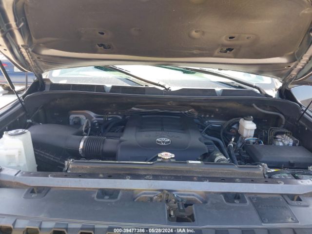 Photo 9 VIN: 5TFDW5F18KX866021 - TOYOTA TUNDRA 