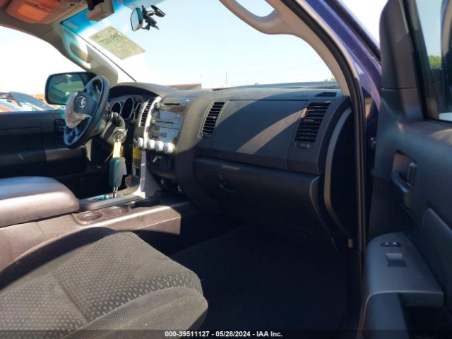 Photo 4 VIN: 5TFDW5F19BX168694 - TOYOTA TUNDRA 