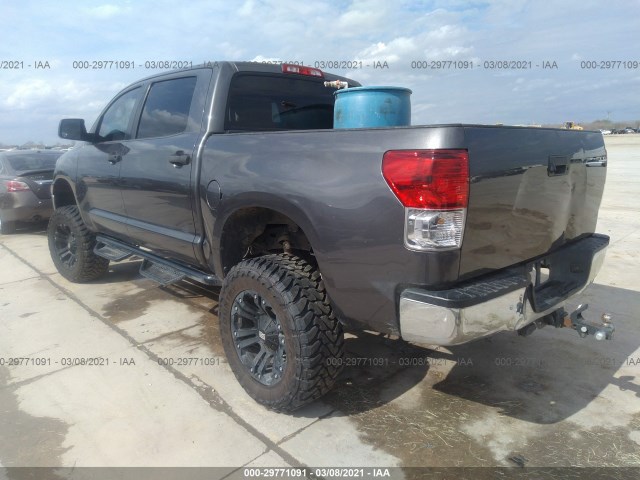 Photo 2 VIN: 5TFDW5F19CX264200 - TOYOTA TUNDRA 4WD TRUCK 