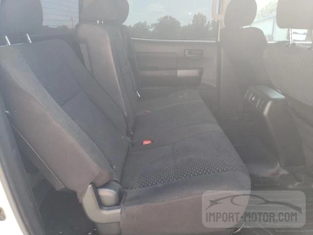 Photo 9 VIN: 5TFDW5F19DX284206 - TOYOTA TUNDRA 