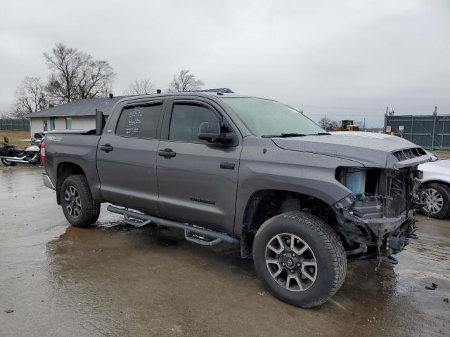 Photo 3 VIN: 5TFDW5F19GX545533 - TOYOTA TUNDRA CRE 