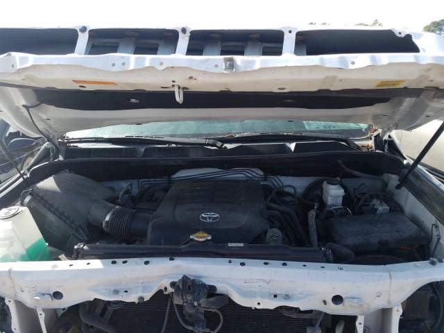 Photo 6 VIN: 5TFDW5F19HX629059 - TOYOTA TUNDRA CRE 