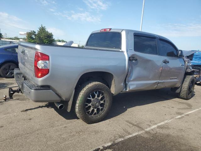 Photo 2 VIN: 5TFDW5F19HX632754 - TOYOTA TUNDRA 