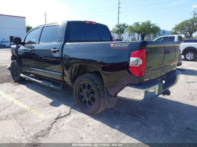 Photo 2 VIN: 5TFDW5F19HX635900 - TOYOTA TUNDRA 