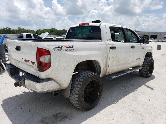 Photo 2 VIN: 5TFDW5F19HX677757 - TOYOTA TUNDRA 