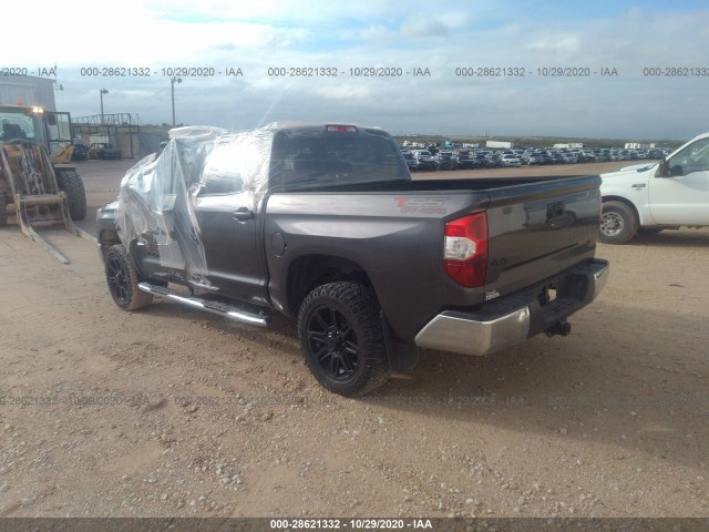 Photo 2 VIN: 5TFDW5F19JX718720 - TOYOTA TUNDRA 4WD 