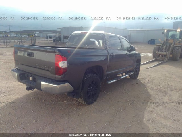 Photo 3 VIN: 5TFDW5F19JX718720 - TOYOTA TUNDRA 4WD 