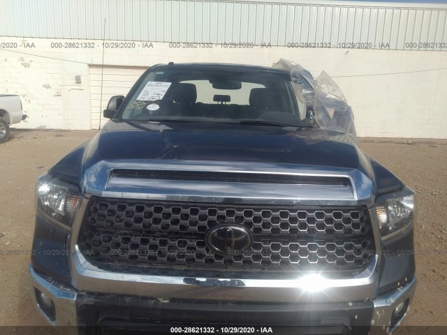 Photo 9 VIN: 5TFDW5F19JX718720 - TOYOTA TUNDRA 4WD 