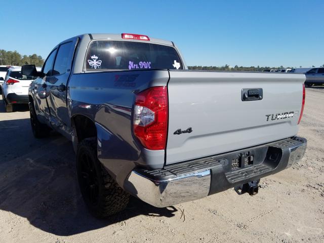 Photo 2 VIN: 5TFDW5F19JX723707 - TOYOTA TUNDRA 4WD 