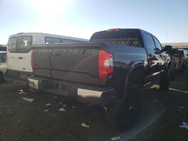 Photo 3 VIN: 5TFDW5F19JX765021 - TOYOTA TUNDRA CRE 