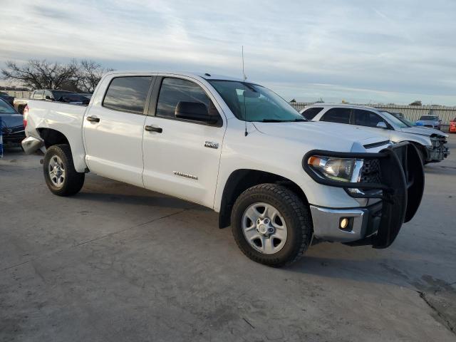 Photo 3 VIN: 5TFDW5F19JX766735 - TOYOTA TUNDRA 