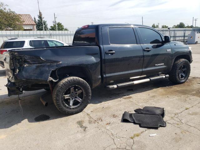 Photo 2 VIN: 5TFDW5F19JX771823 - TOYOTA TUNDRA CRE 