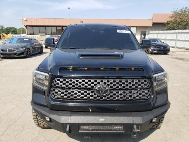 Photo 4 VIN: 5TFDW5F19JX771823 - TOYOTA TUNDRA CRE 