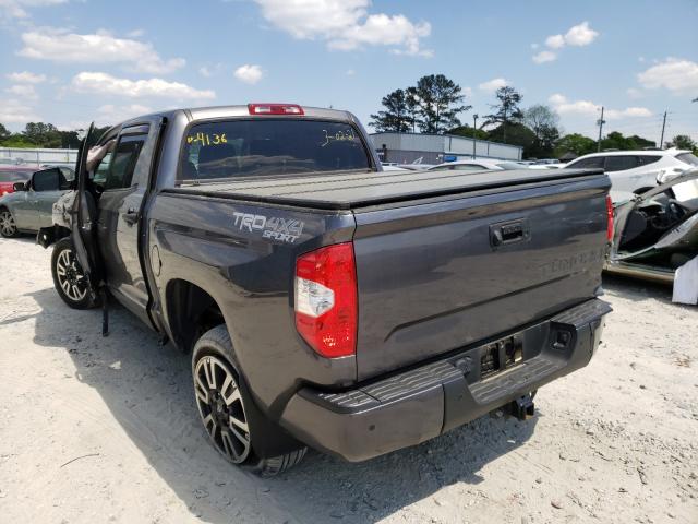 Photo 2 VIN: 5TFDW5F19KX784136 - TOYOTA TUNDRA CRE 