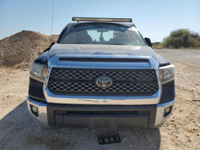 Photo 4 VIN: 5TFDW5F19KX787344 - TOYOTA TUNDRA CRE 