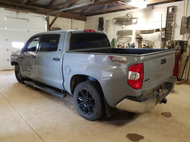 Photo 2 VIN: 5TFDW5F19KX793600 - TOYOTA TUNDRA CRE 