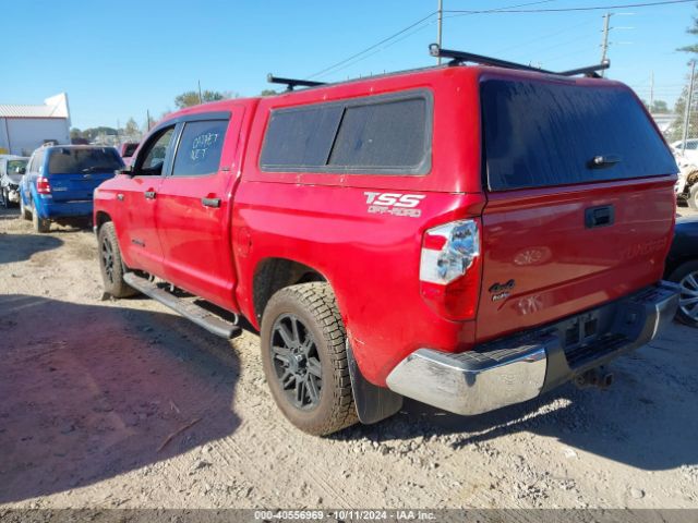 Photo 2 VIN: 5TFDW5F19KX794469 - TOYOTA TUNDRA 