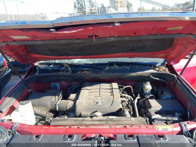 Photo 9 VIN: 5TFDW5F19KX794469 - TOYOTA TUNDRA 