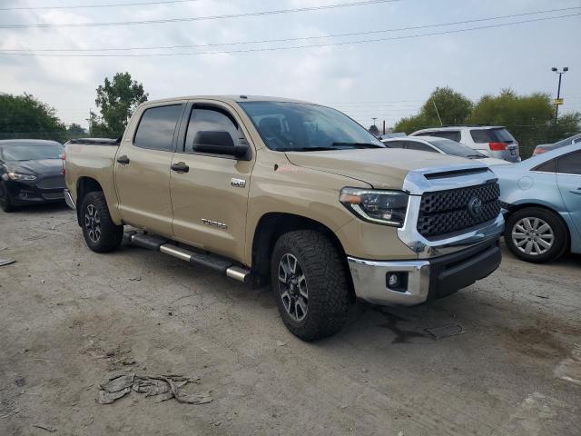 Photo 3 VIN: 5TFDW5F19KX797078 - TOYOTA TUNDRA CRE 