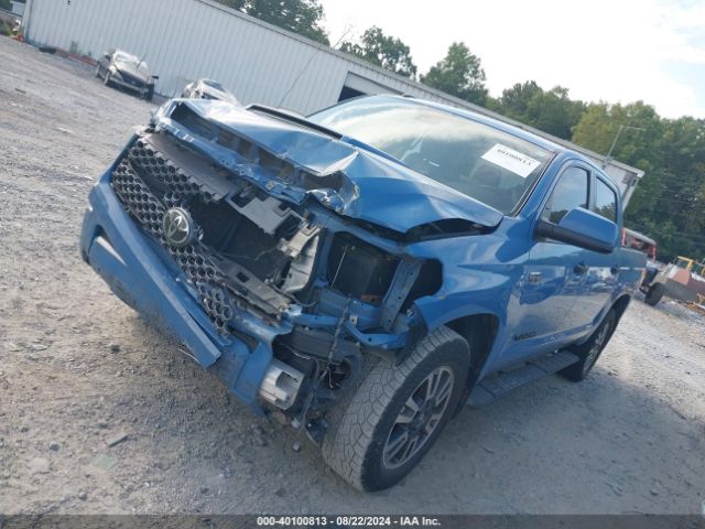 Photo 1 VIN: 5TFDW5F19KX812310 - TOYOTA TUNDRA 