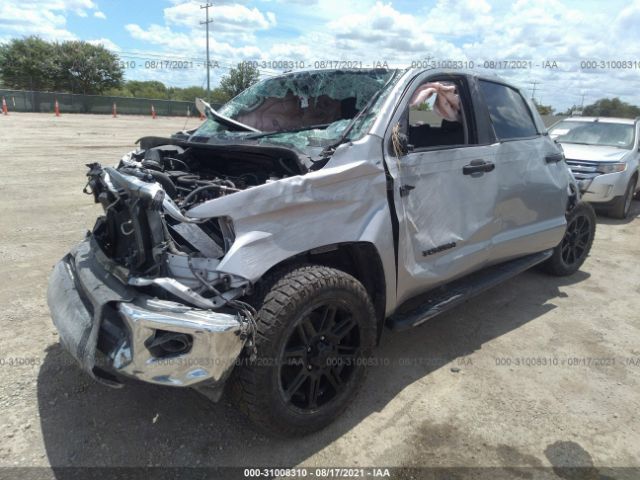 Photo 1 VIN: 5TFDW5F19KX858669 - TOYOTA TUNDRA 4WD 