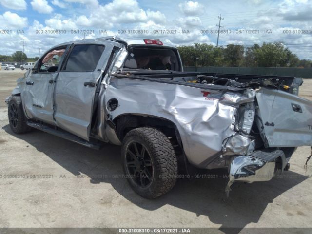 Photo 2 VIN: 5TFDW5F19KX858669 - TOYOTA TUNDRA 4WD 